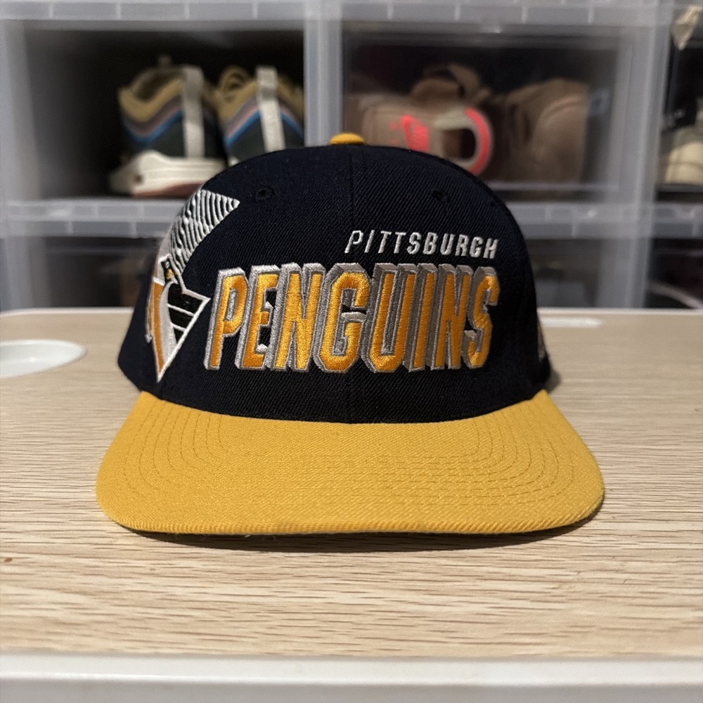 Vintage 90s Pittsburgh Penguins Sports Specialties Black Dome Shadow snapback